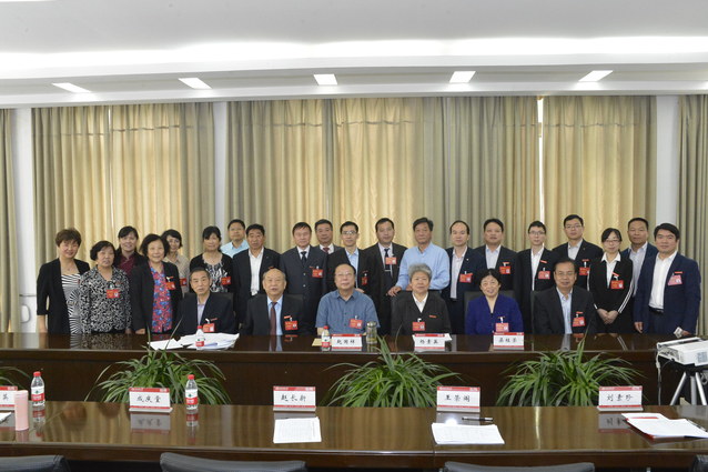 校第十二次党代会
